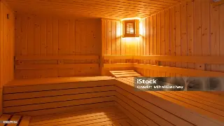 热气蒸腾，疲惫消散：广州桑拿初体验，从头到脚的焕然一新